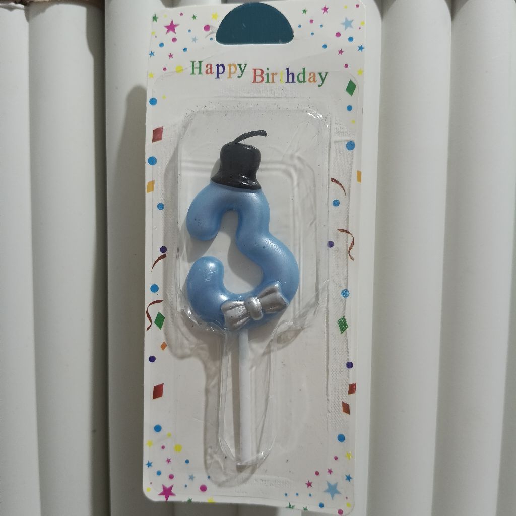 lilin biru topi angka 3