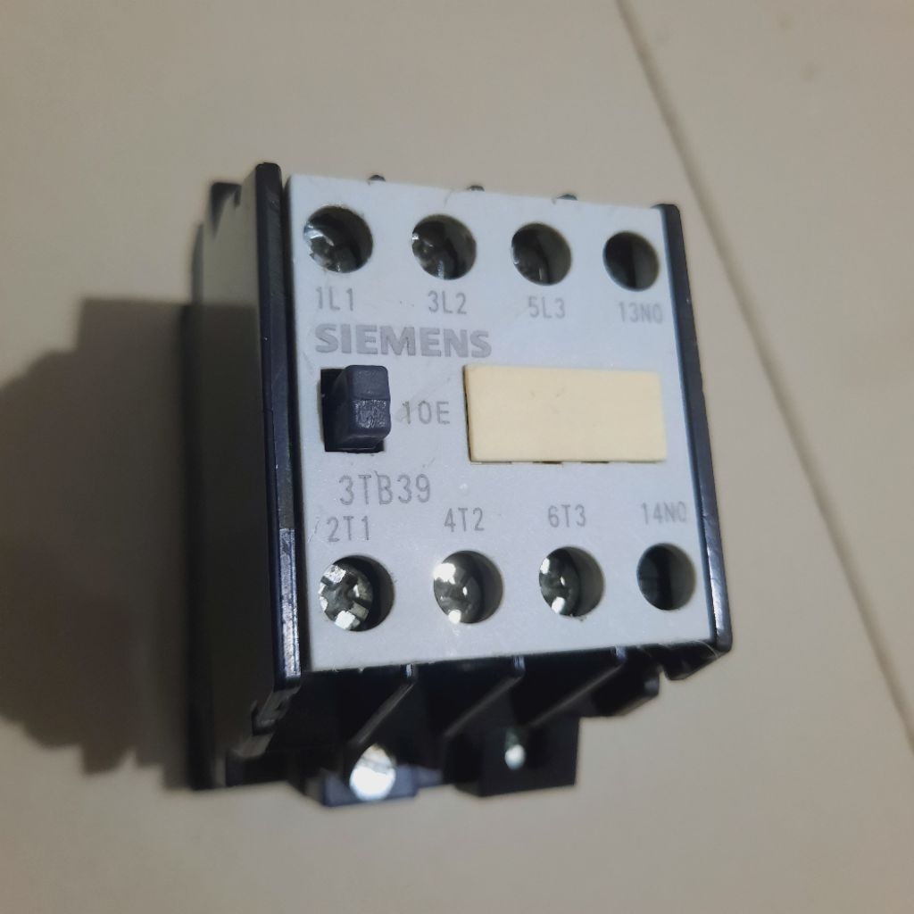 kontaktor Siemens 3tb39 10E KONTAKTOR SIEMENS 3TB39 10E