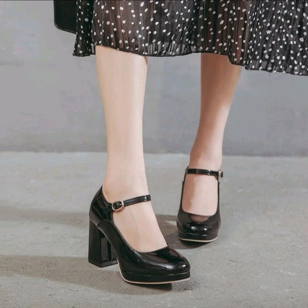 High Heels Cewek Kasual Strap Sandal Hak Tinggi Perempuan 9cm Polos Glossy Sandal Hak Chunky Korean 