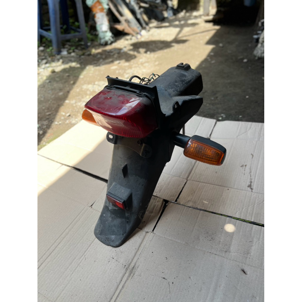 SPAKBOR BELAKANG MEGAPRO LAMA MEGAPRO HIU SET ORIGINAL