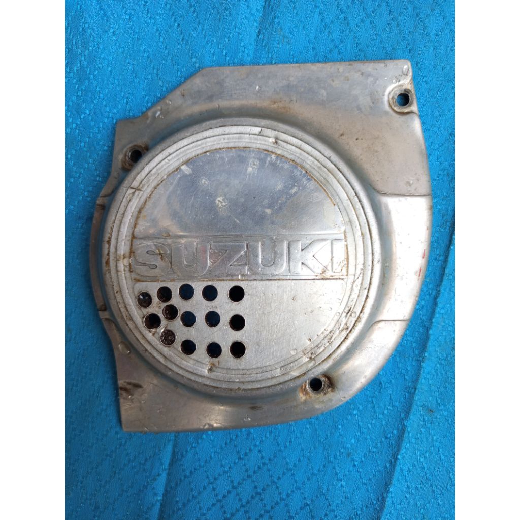 cover tutup karburator Suzuki trs Original / tutup karburator Suzuki TRS Original copotan