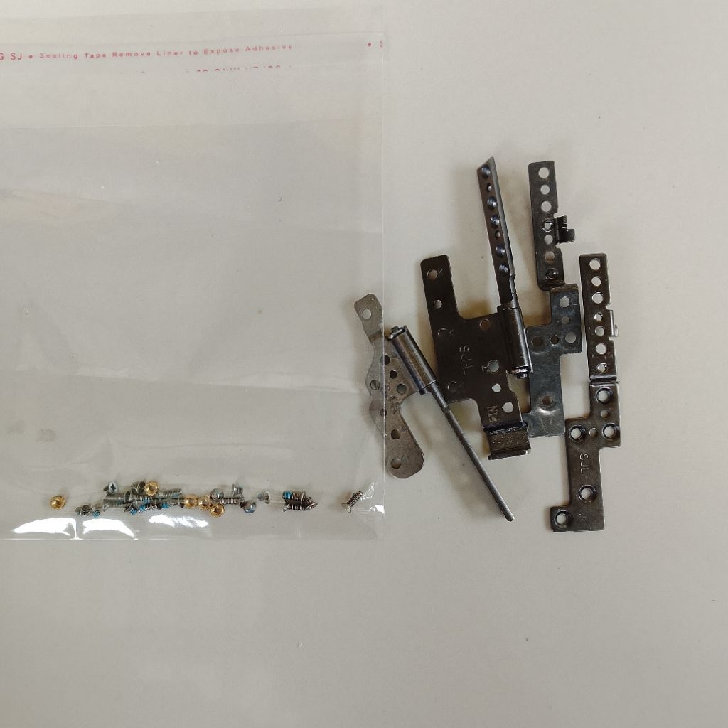 Engsel Laptop plus Mur Baut Laptop Axioo Mybook Z6 Metal