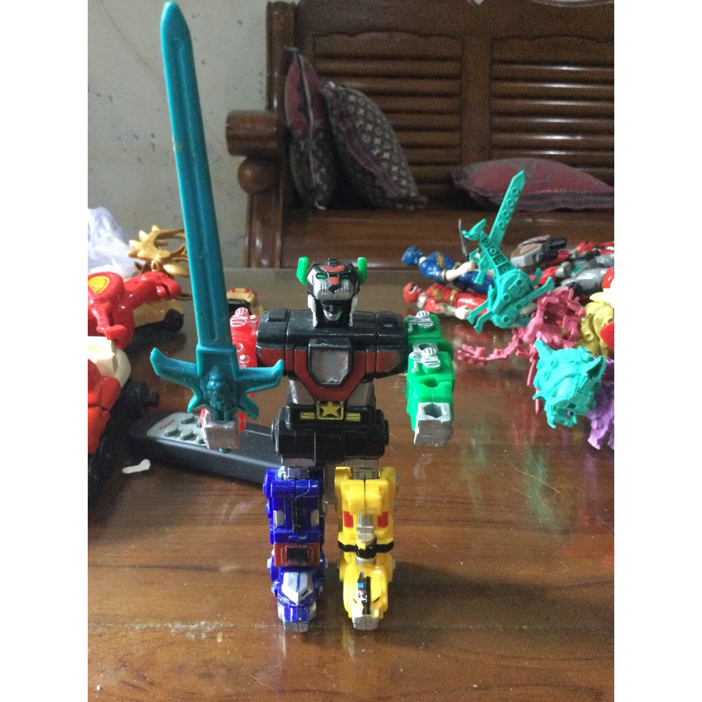 voltron figure non dx ga bisa ganttai brand web kondisi sesuai foto