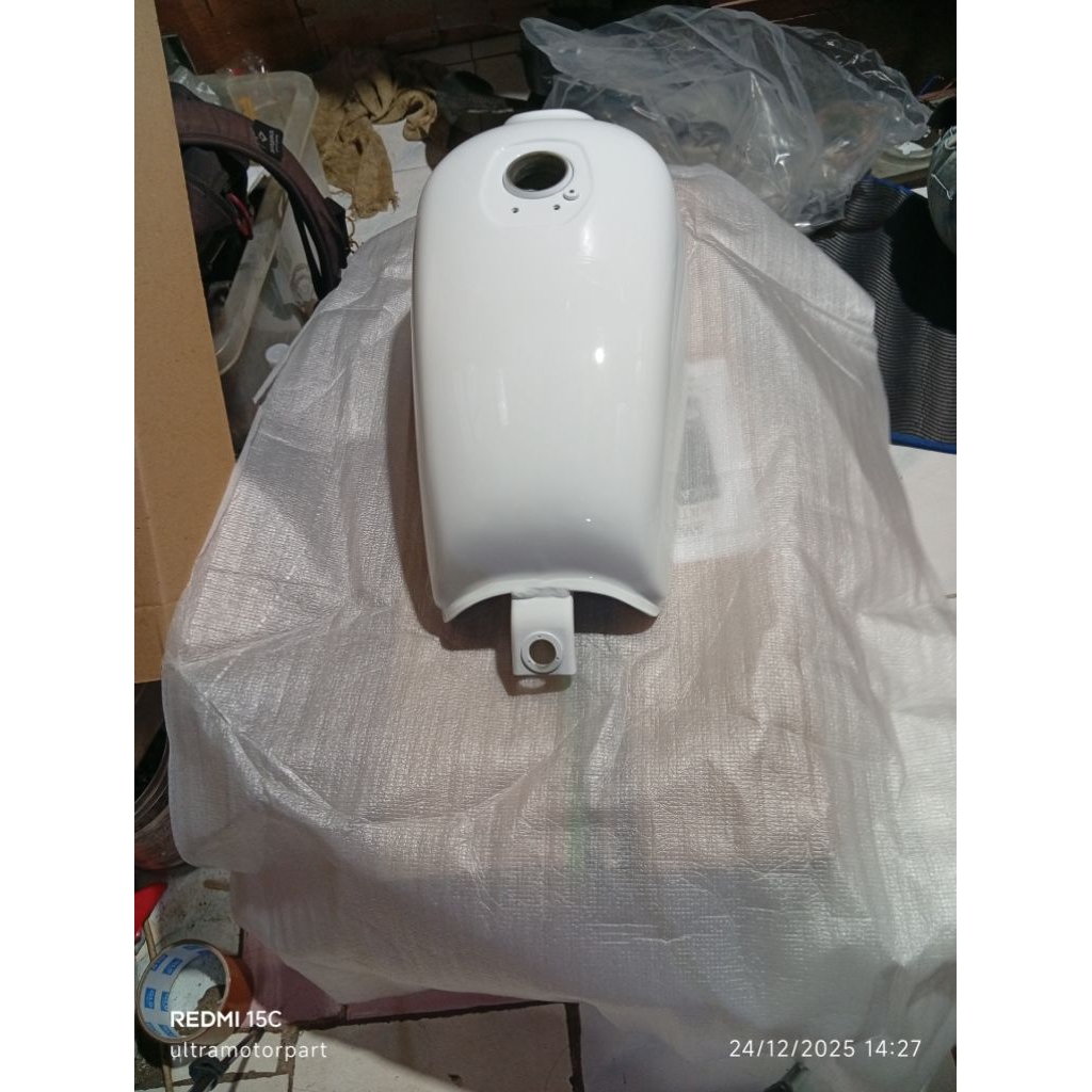 tank TANGKI TENGKI BENSIN kawasaki W 175 TR W175 TR W 175TR warna putih white hitam black yellow kun