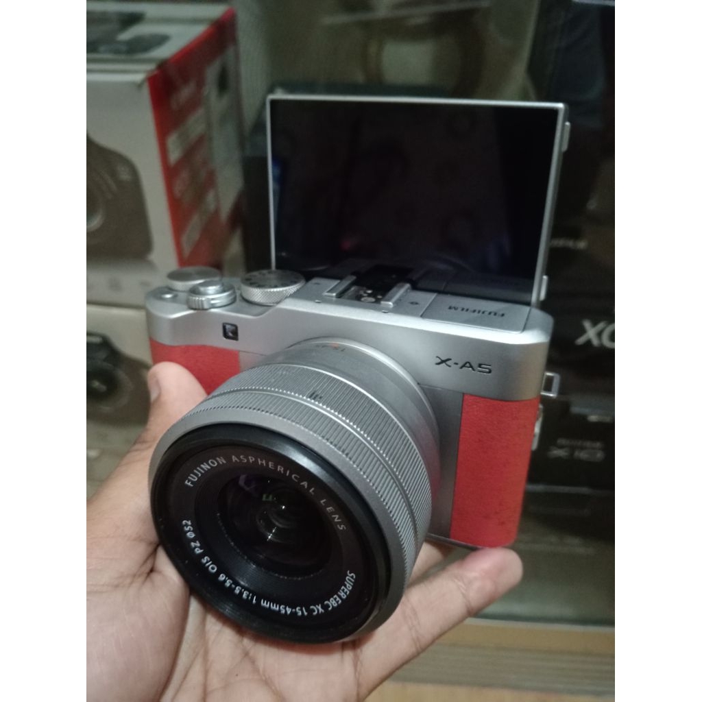 Mirrorless Fujifilm XA5 Second Bergaransi