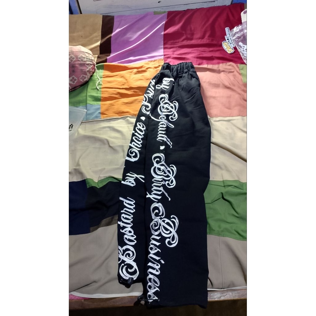 Celana Dirty Business Bordir Unisex dengan Bahan Fleece Lembut