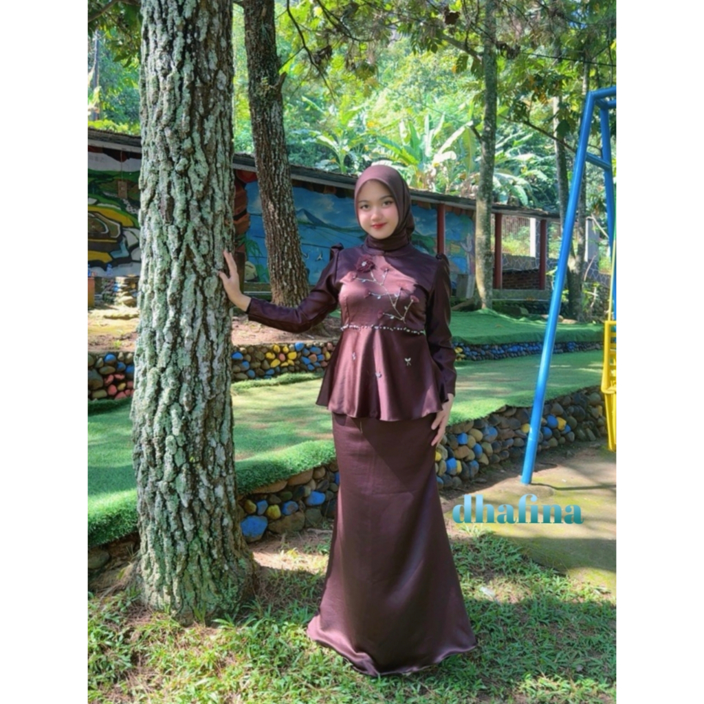 Oneset Melayu model rok duyung melayu dhafina dress bahan cavalli diara