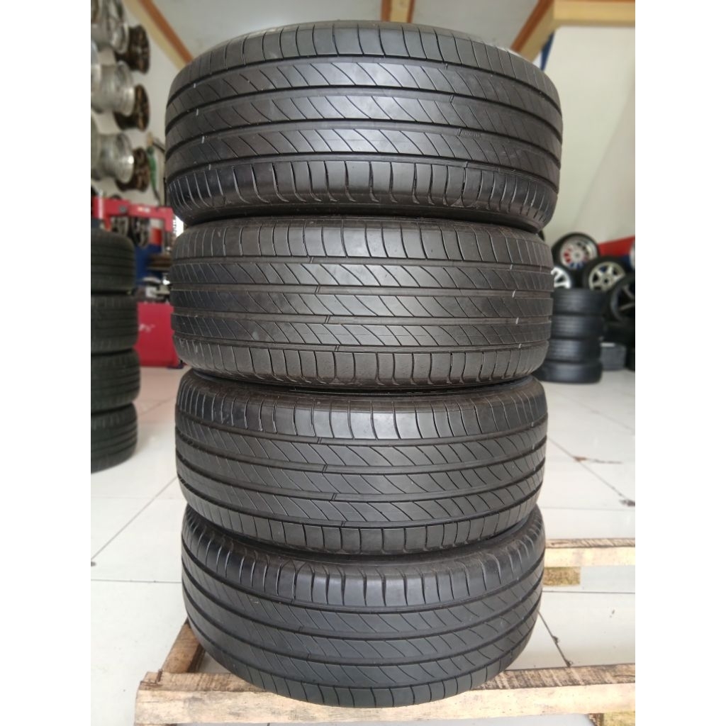 Ban michelin 205/55R16