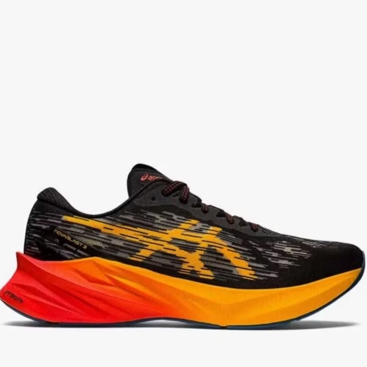 ASICS NOVABLAST 3 MEN'S RUNNING SHOES - BLACK AMBER