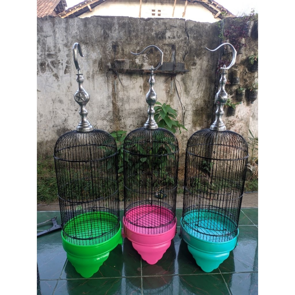 Sangkar besi burung kecil helopet ukuran 23 tebok pvc