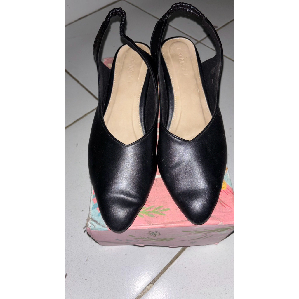 Preloved Heels Lomari