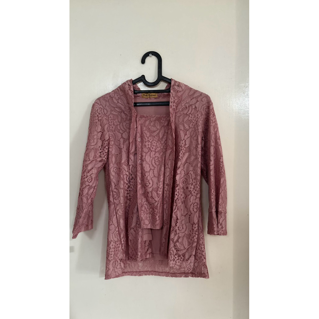 Kebaya Brokat Dusty Pink