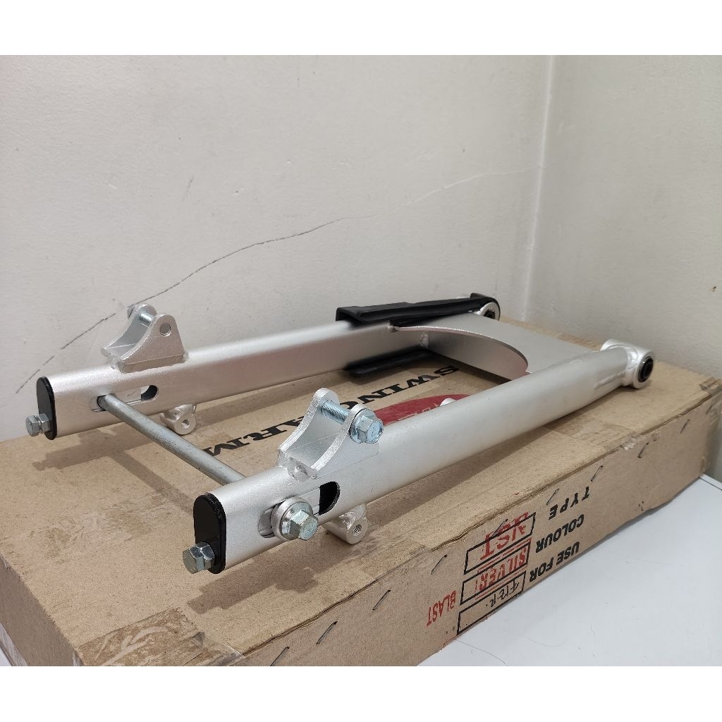 SWING ARM YAMAHA JUPITER Z VEGA R FIZR V ROSSI OVAL MODEL DRAK SILVER KOMPLIT