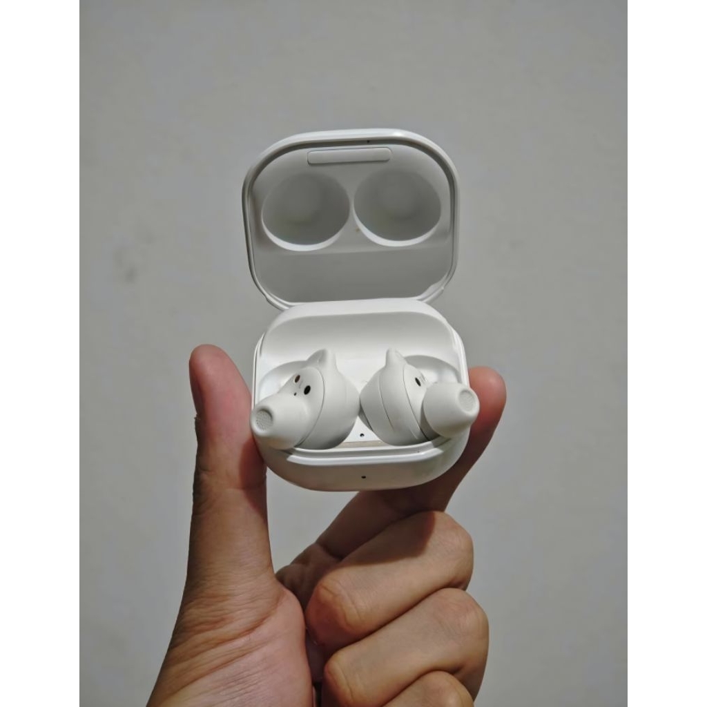 Samsung buds fe