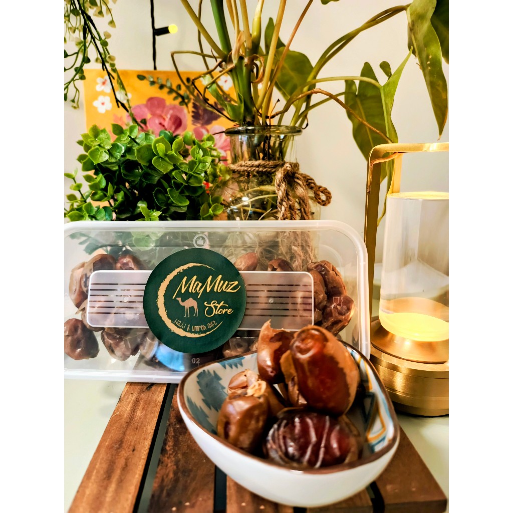 Kurma Khalas Saad 1kg Natural Emirati Dates Al Saad



Kurma Khalas Saad 1kg Natural Emirati Dates A