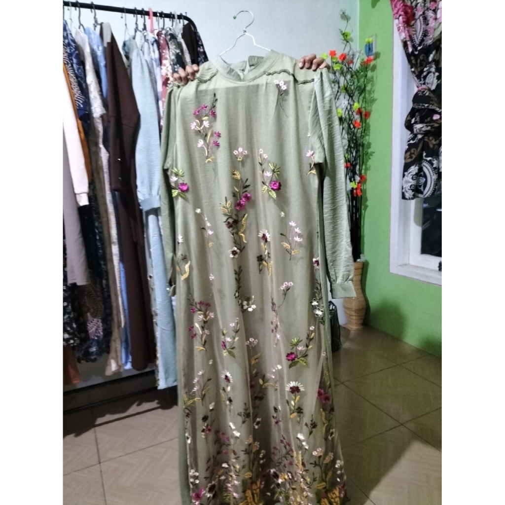 gamis tile bordir