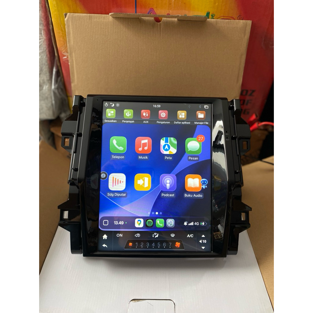 head unit android fortuner model tesla