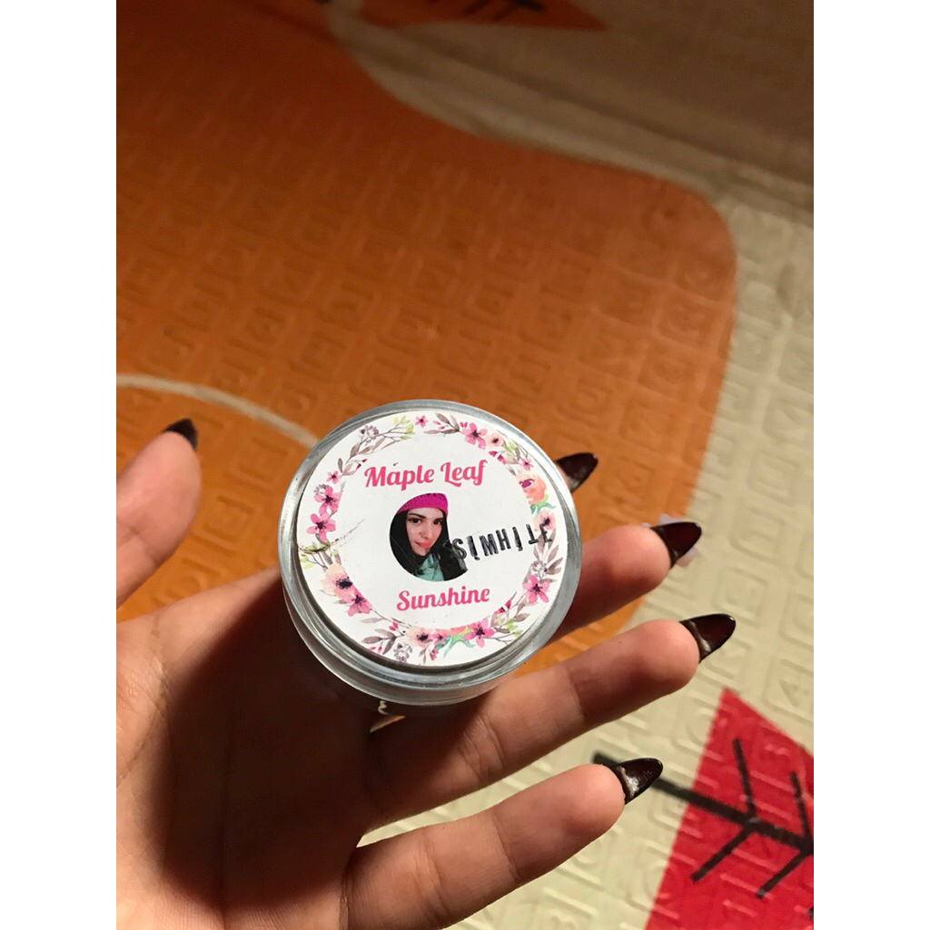 Maple leaf skincare sunshine glow day cream