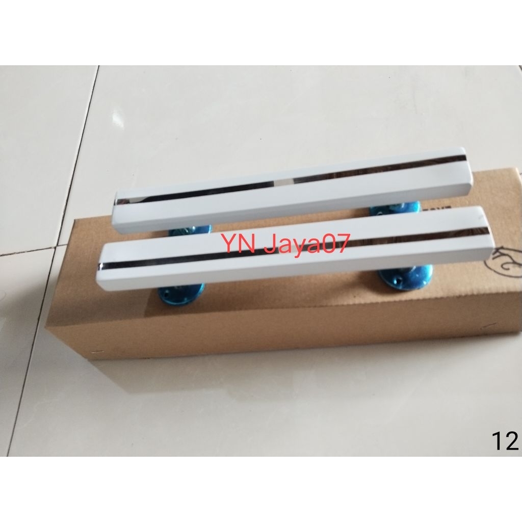 Gagang Pintu Stainless Steel Minimalis 25cm
