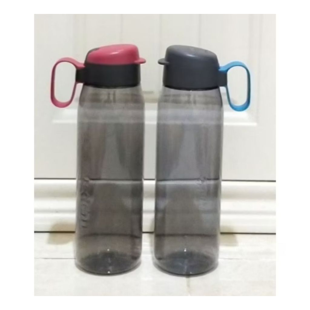 Botol minum extreme h2go 750 ml tupperware hitam lama