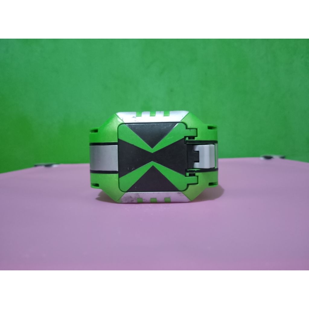 Jam Tangan BEN 10 OMNIVERSE OMNITRIX CHALLENGE ALIEN WATCH CN Bandai 2011 Murah Retro Vintage Rare K