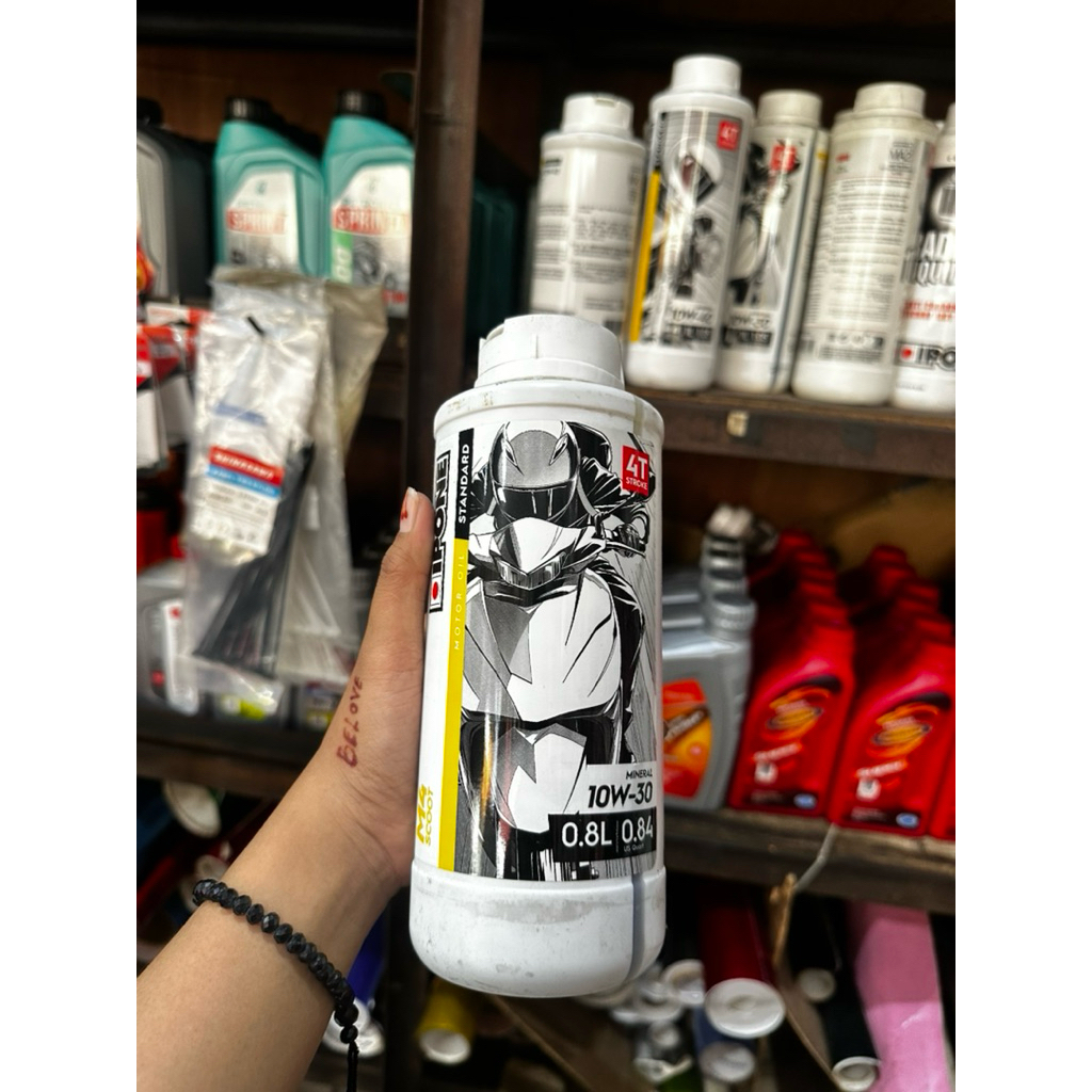 OLI MATIC SCOTER IPHONE 10W-30/ OLI IPHONE MANUAL 10W-40 TERMURAH