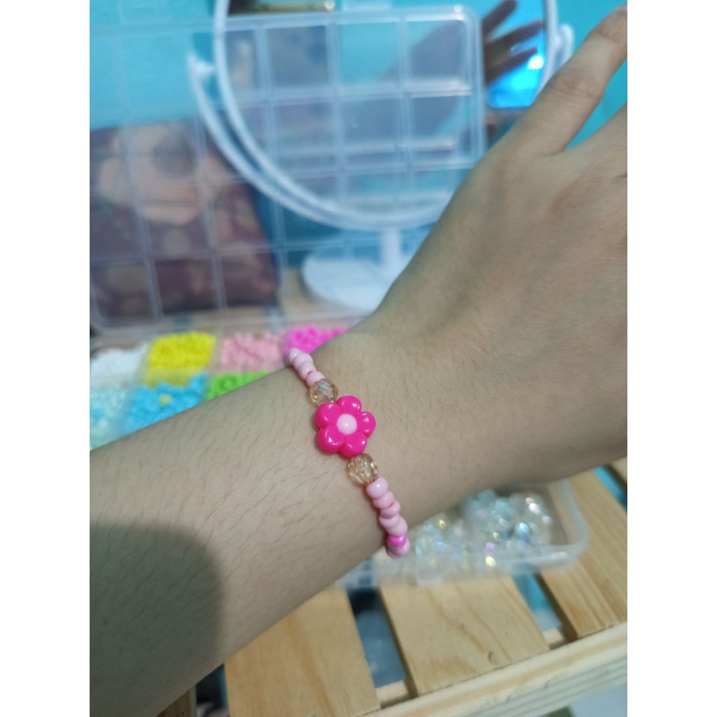 Gelang manik manik/gelang manik manik estetik/gelang manik manik lucu