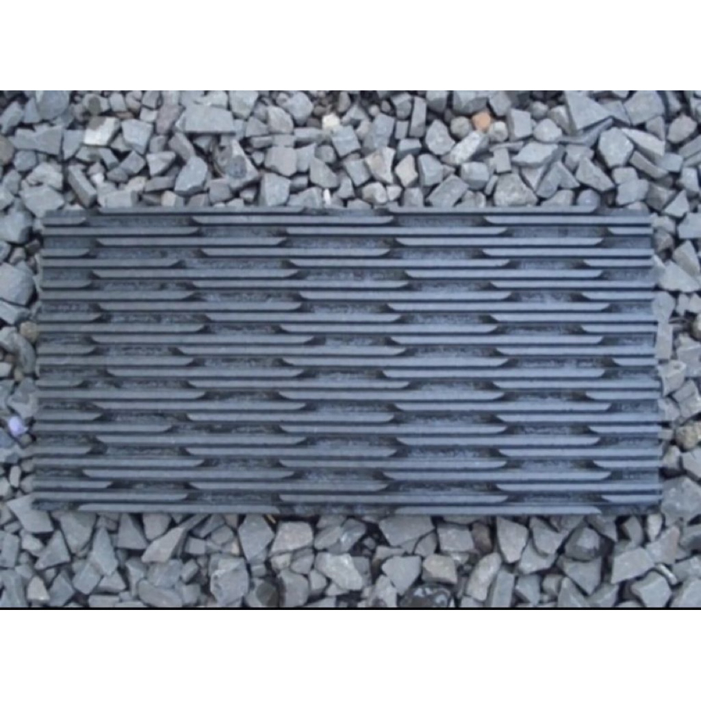 AL - Batu Alam Andesit Alur Napoli 20x40