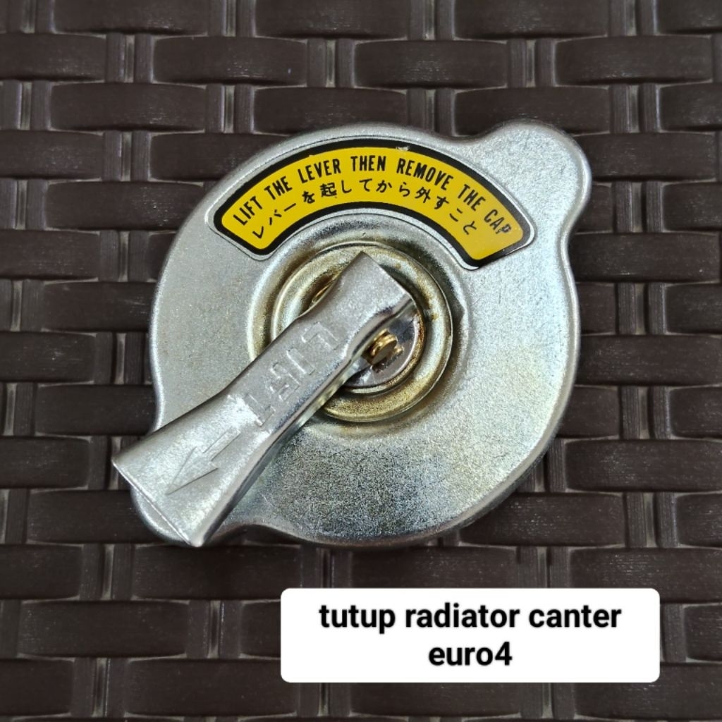 Tutup Radiator Canter Euro 4