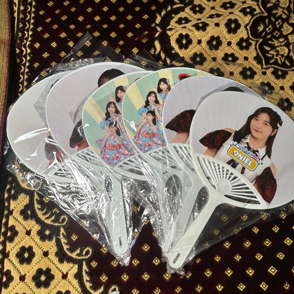 Uchiwa / kipas JKT48 OFFICIAL MERCH