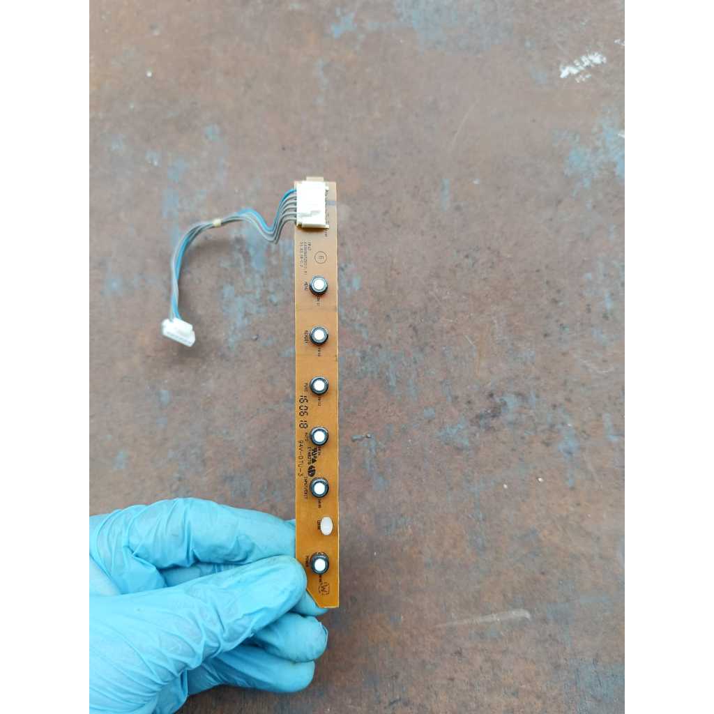 Tombol Power Monitor LG / 20MP48A