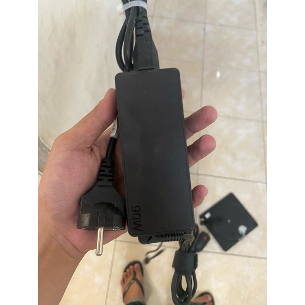 cas laptop lenovo 90 wat kondisi baru