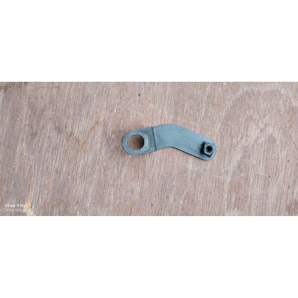 Breket Dudukan Sayap Yamaha Jupiter Z Jupiter Burhan Kanan Ori Copotan Motor