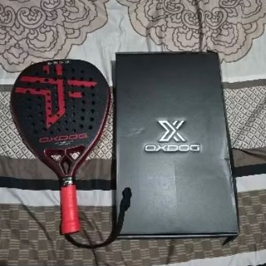 Racket Padel Oxdog Ultimate Court Sandy Surface 100% Likenew full protector dan sudah pakai Overgrip