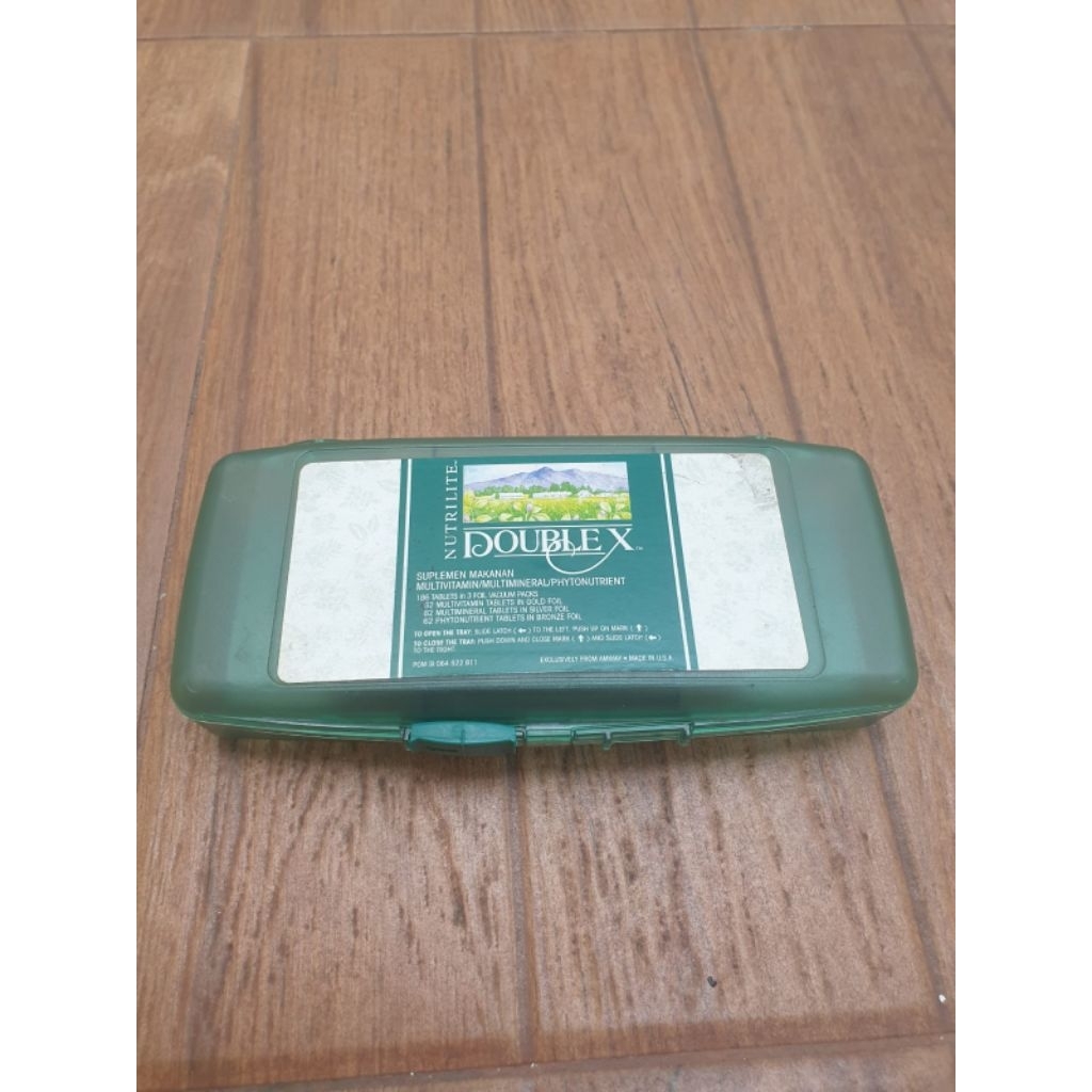 Kotak Obat/Asesoris Serbaguna Sekat 3 Hijau Preloved