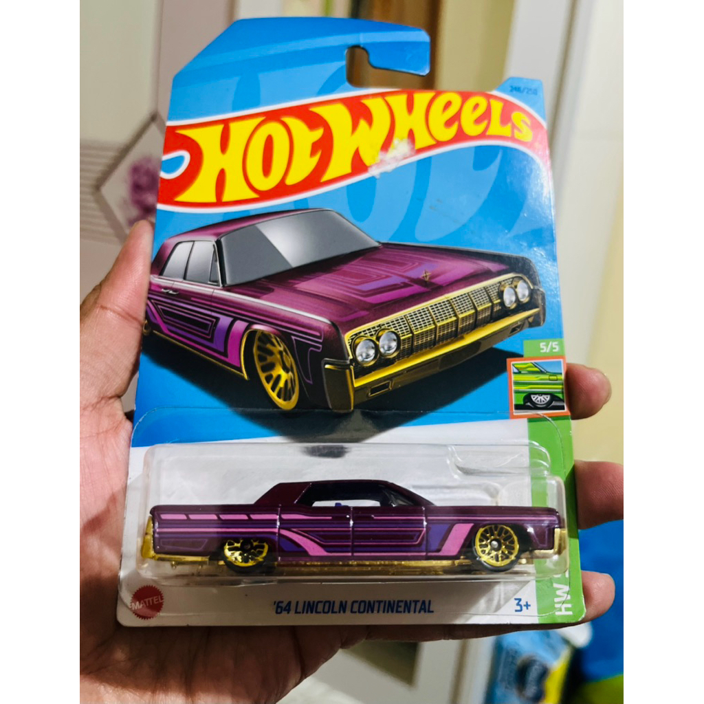 HotWheels/Lincoln64Continental