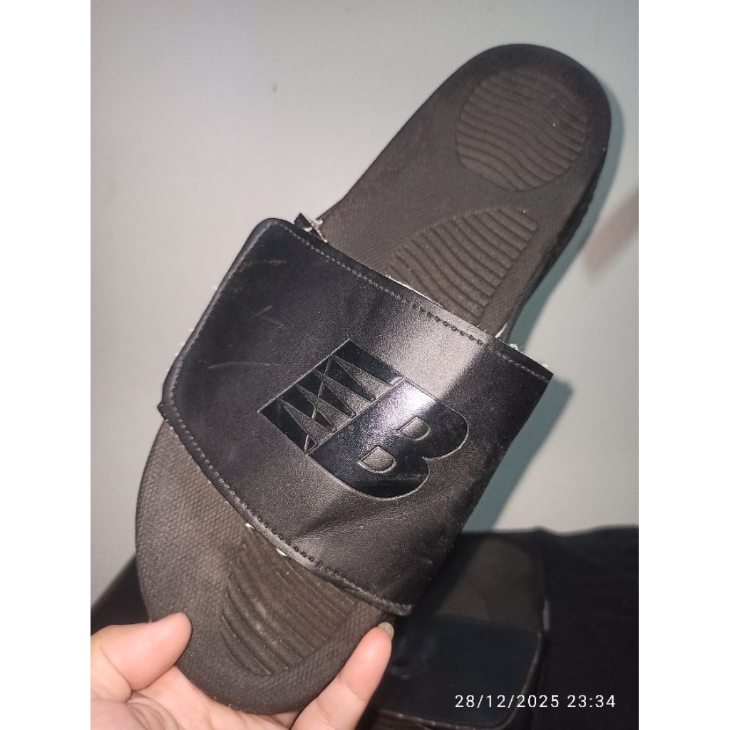 sandal big size / besar merk EB slide warna hitam size 46 insole 290 cm second/bekas/preloved