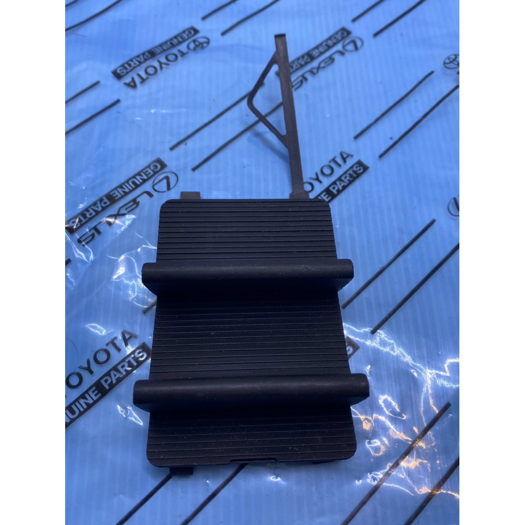 Tutup Derek Towing Depan Veloz 2022-2023 Original