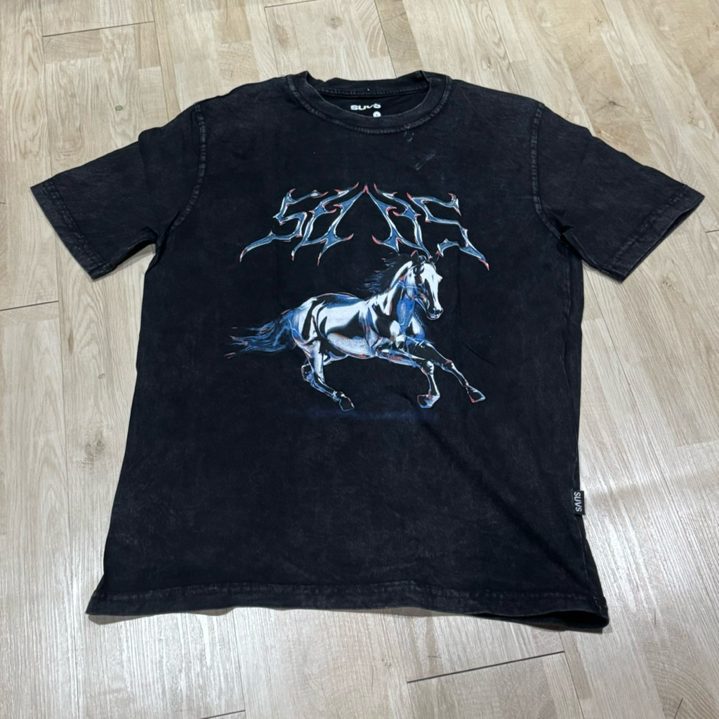 SUVS running size L horse