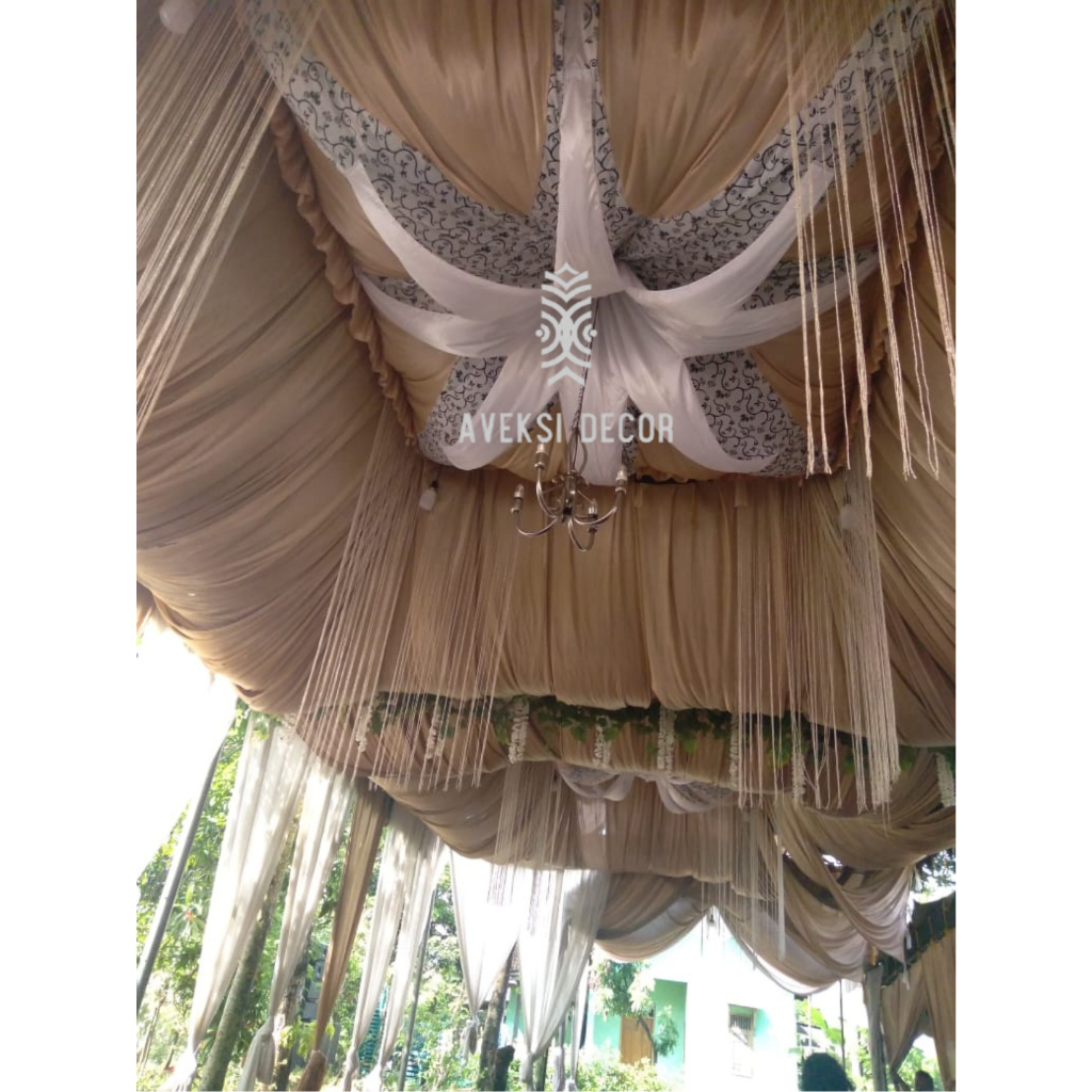 Plafon Tenda Pernikahan Dekorasi Model Terompet