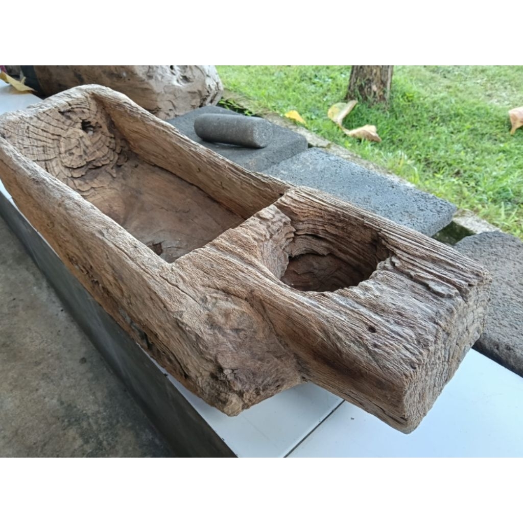 lesung dan lumpang kayu jati antik lawasan kuno