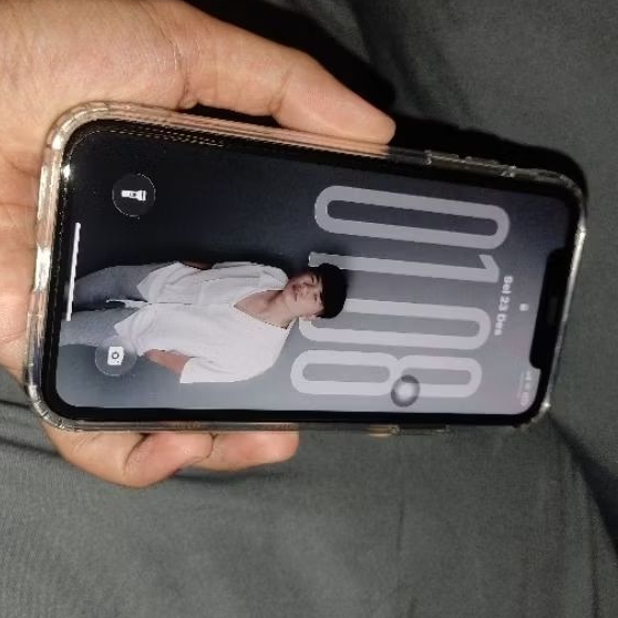 IPHONE 11 64 IBOX BYPASS MULUS LIKE NEW