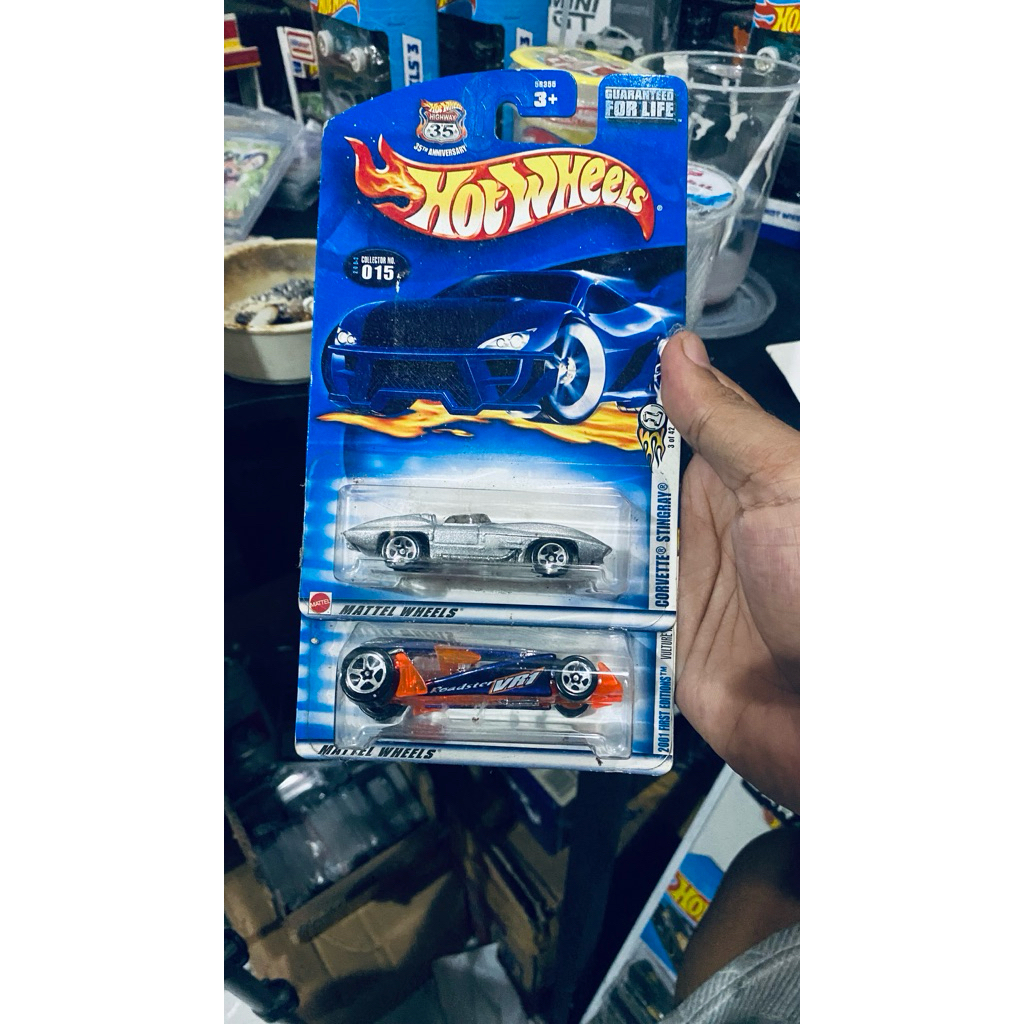 hot wheels blue card corvette singray & vulture roaster