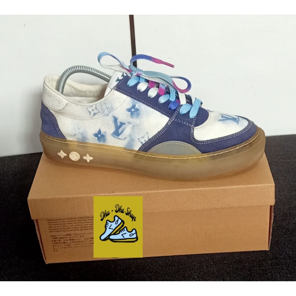 Sepatu Sneaker LV import size 41 original mewah