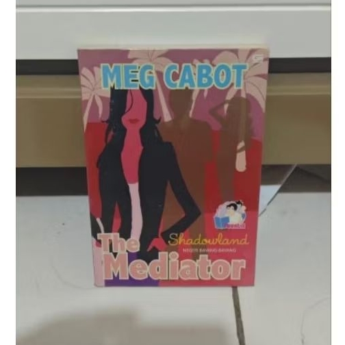 MEG CABOT THE MEDIATOR NEGERI BAYANG BAYANG