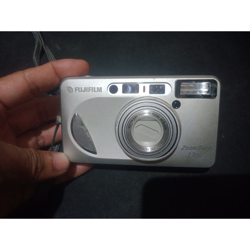 Fujifilm zoom date 1300