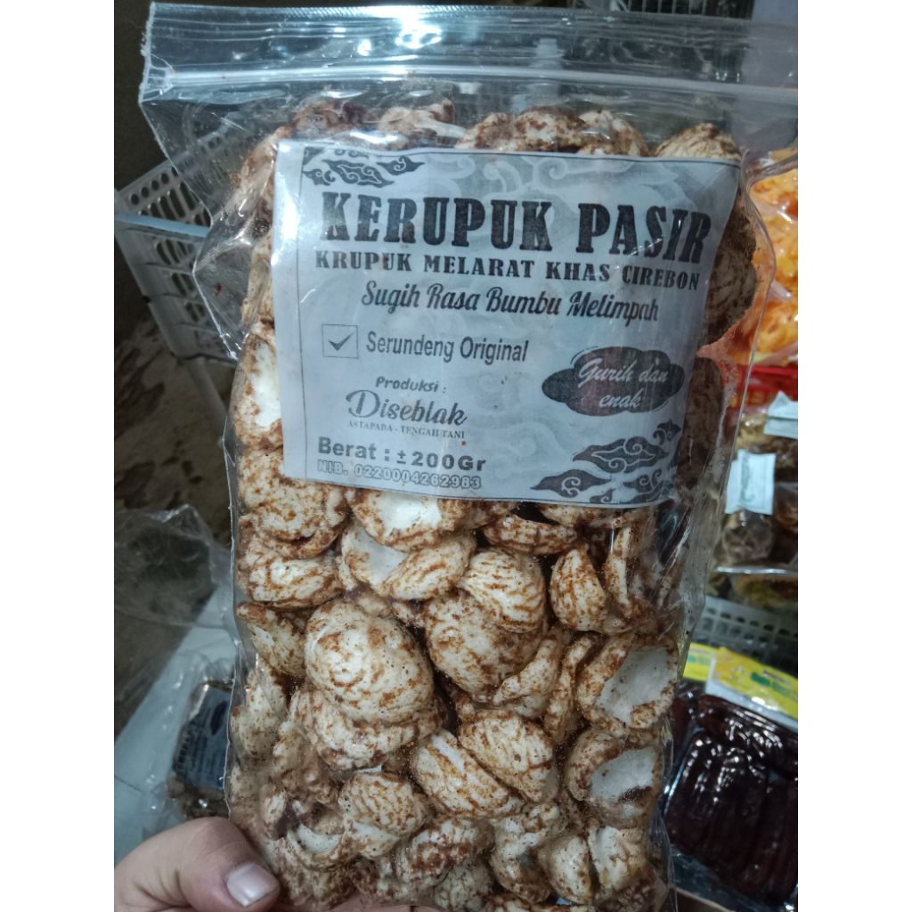 Cemilan Kerupuk Pasir Serundeng Original 200 Gr- Krupuk Melarat Khas Cirebon Gurih Asin Manis Enak