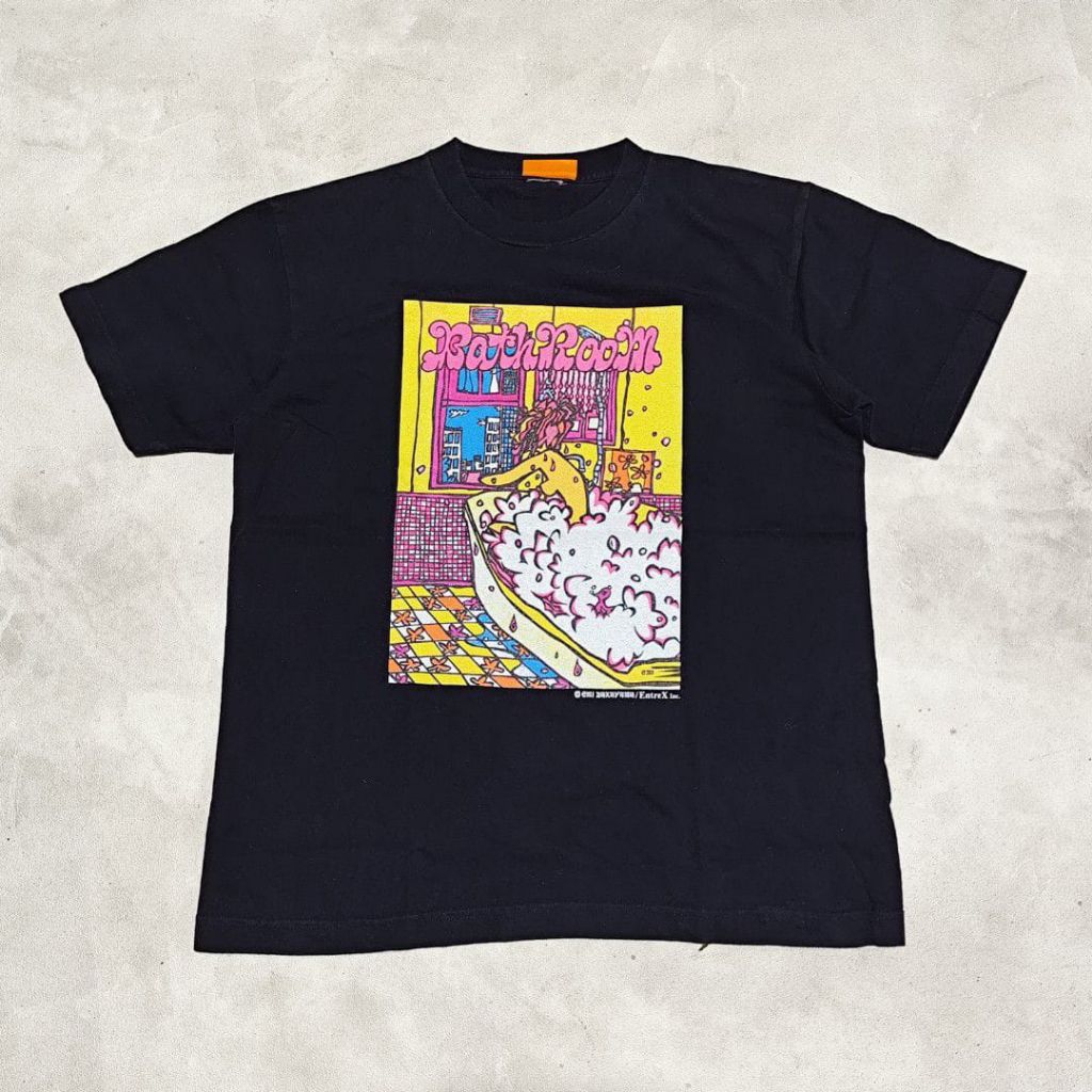 Baju kaos pria mischievous hitam