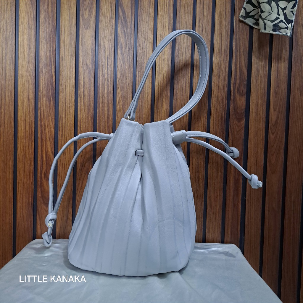 Dblanc Handbag Tas Serut Kulas Abu Muda