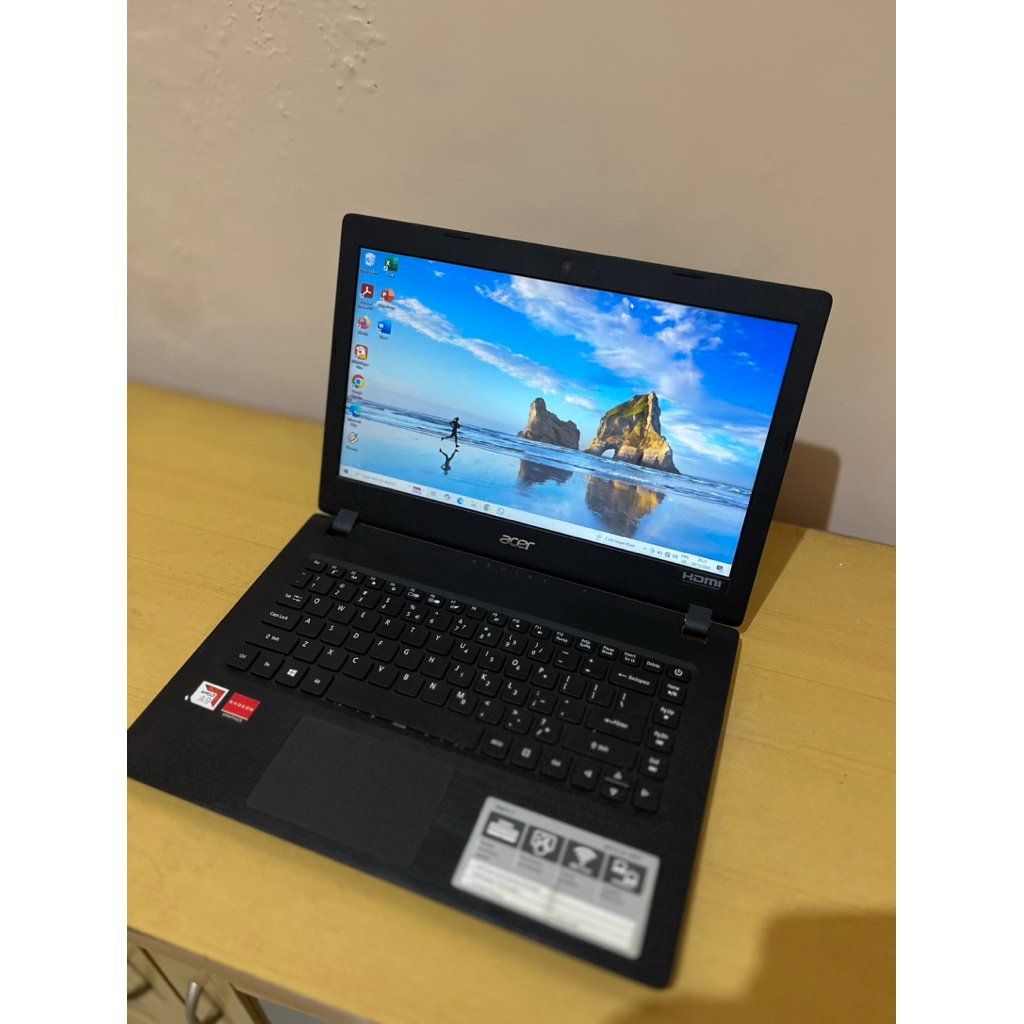 Laptop Acer Aspire3 A314-21 AMD A9-9420e RADEON R5 4GB/256 SSD